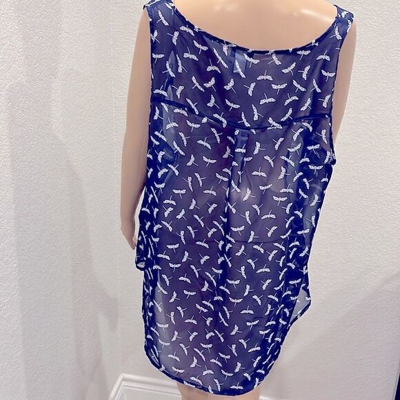 Torrid dragon fly pattern blouse - Picture 4 of 4